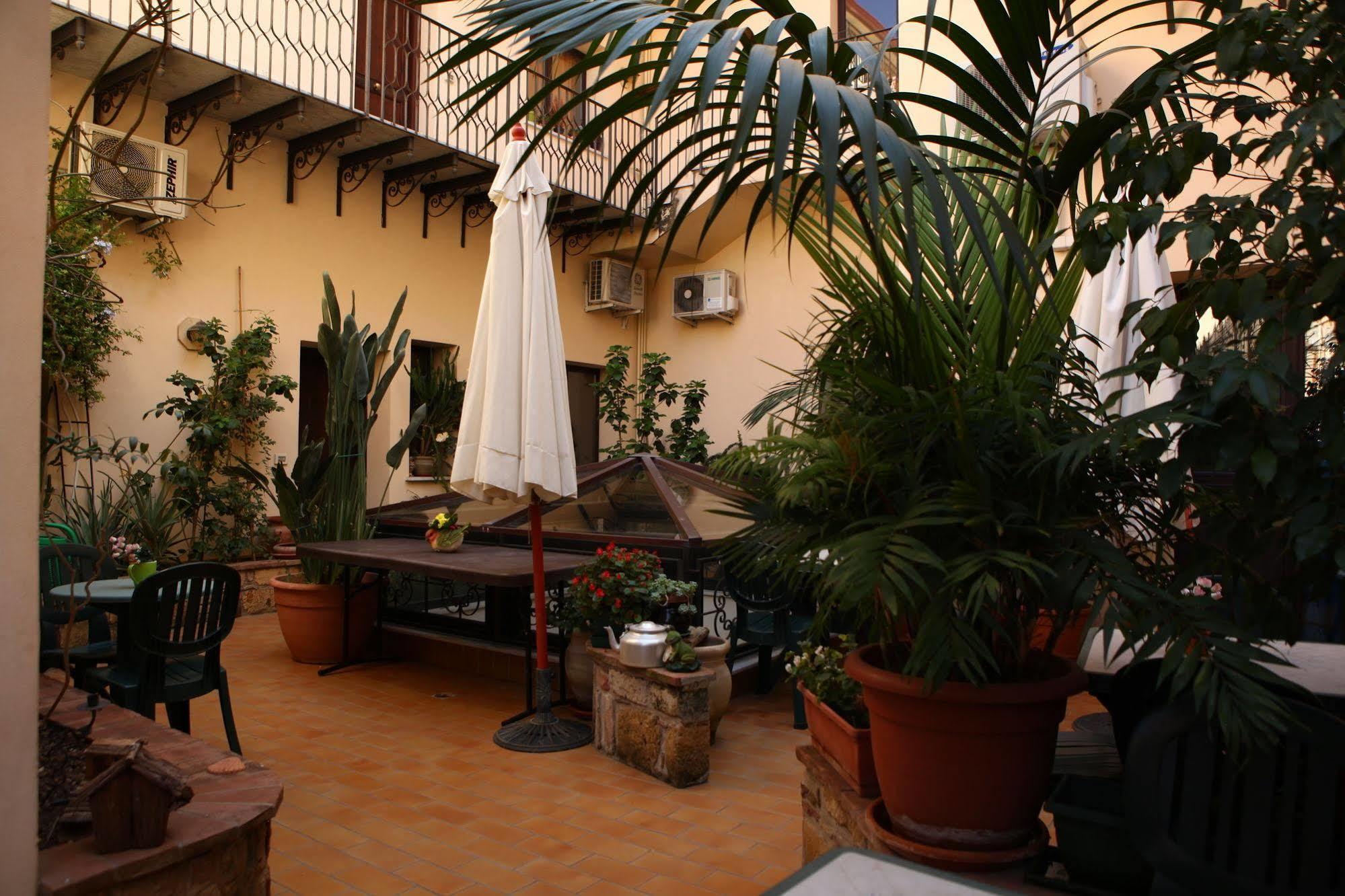 Bed & Breakfast Art Lincoln Palermo